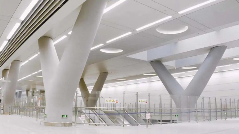 北京地铁14号线丽泽商务区站顺利通过工程验收